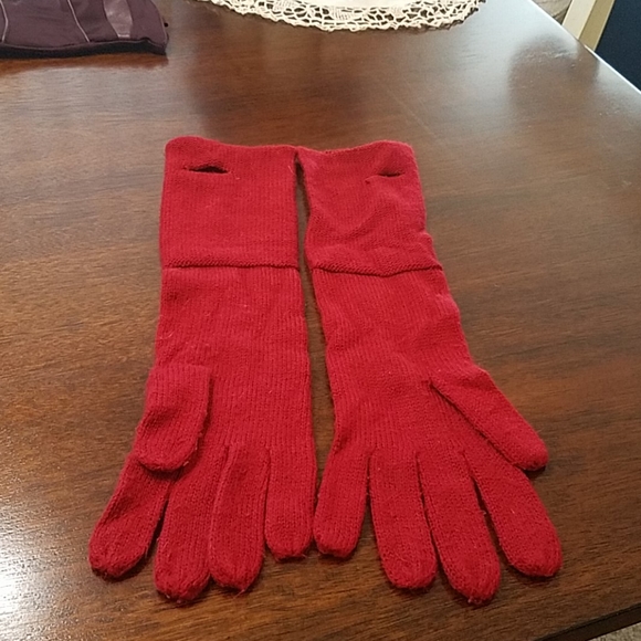 Burgandy Glove & Winter Head Wrap Set - Picture 6 of 8